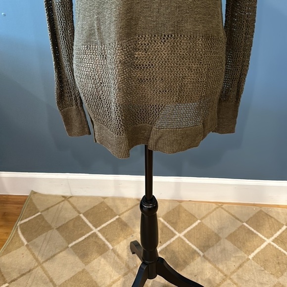 Banana Republic lightweight sweater size medium women’s - Picture 3 of 7